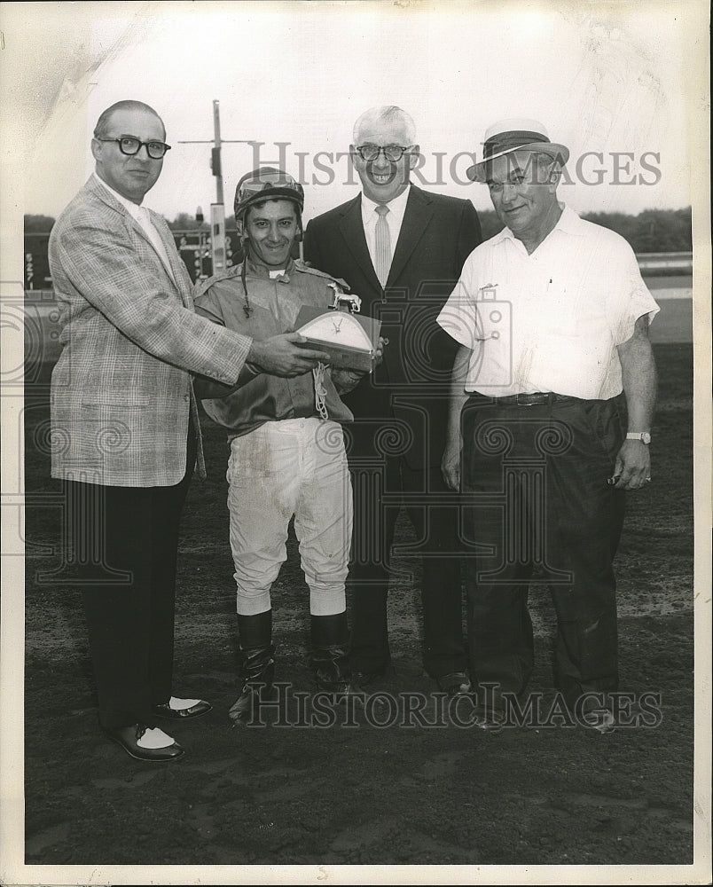 1960 Press Photo  Jockey George Walker,D Nathanson, B Price,R Gottsman - Historic Images