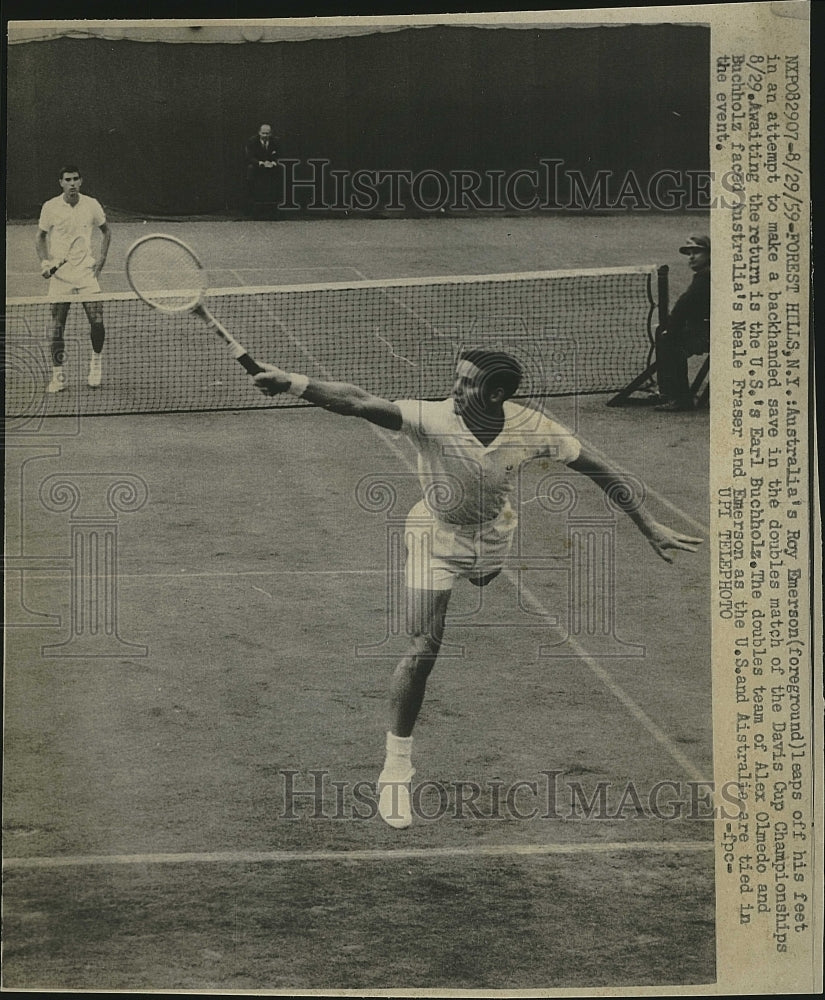 1959 Press Photo Roy Emerson attempts backhanded save during Davis Cup match - Historic Images