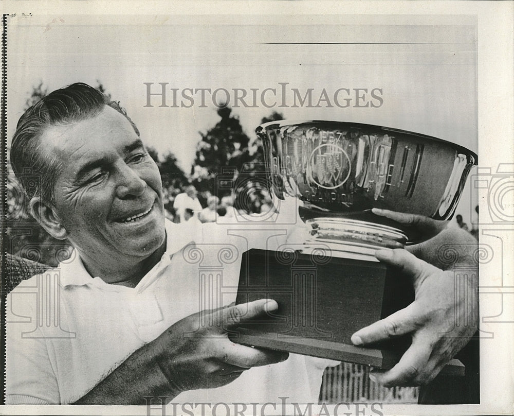 1967 Press Photo Grand Blanc open champion, Julius Boros - Historic Images