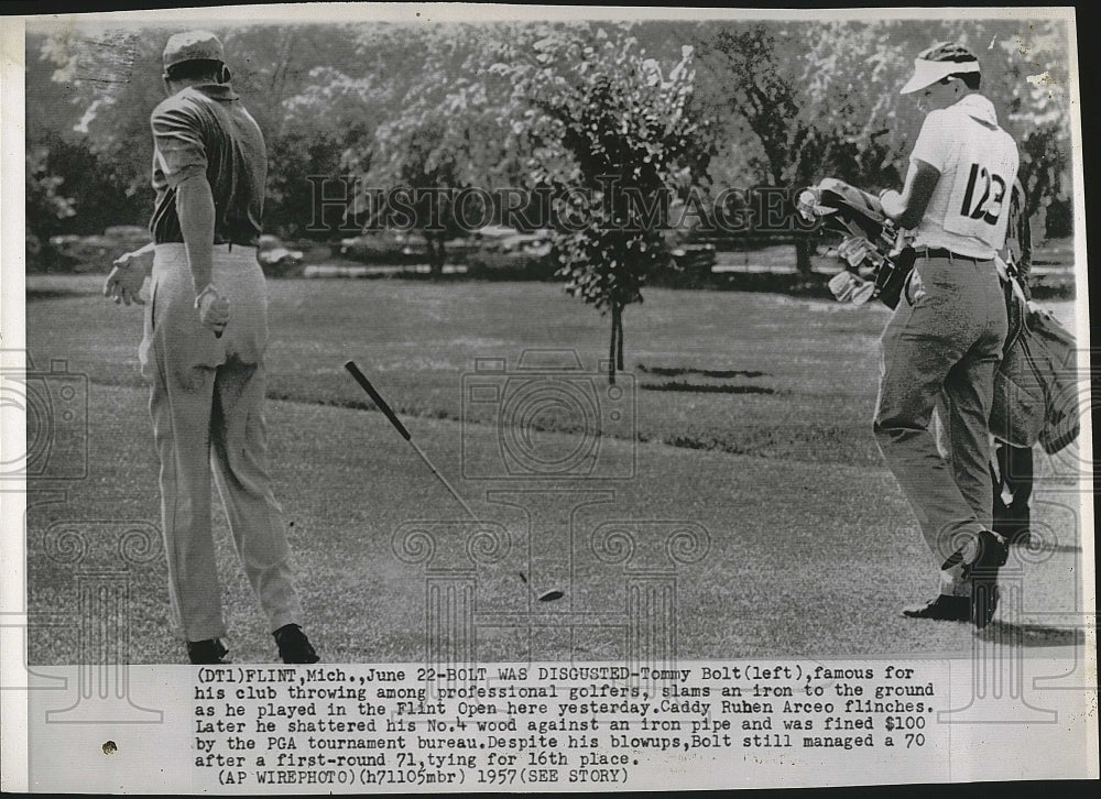 1957 Press Photo Tommy Bolt, famous professional golfer at Flint Open - Historic Images