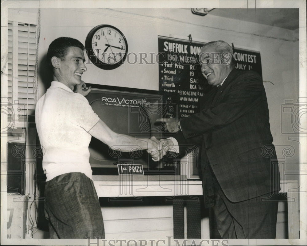 1961 Press Photo Henry Wajda, Racing Commission chairman Leo Madden - Historic Images