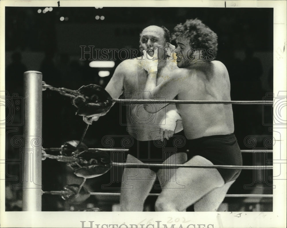 1979 Press Photo Wrestler Blackjack Mulligan&#39;s defeat at the Bayfront Arena - Historic Images