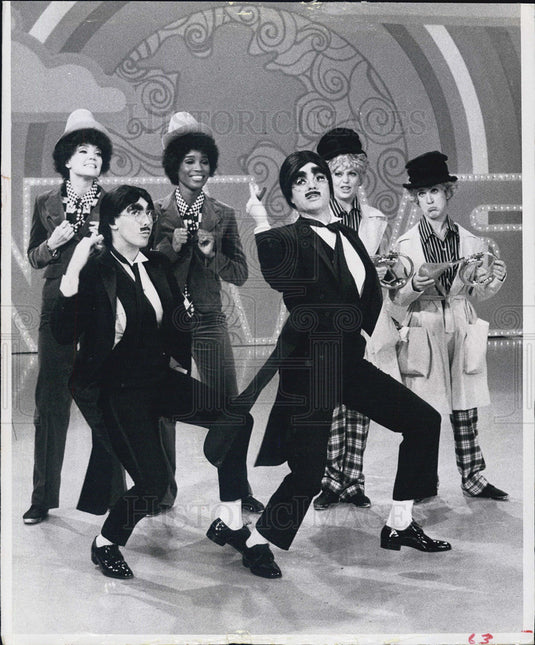 1970 Lily Tomlin and Jo Anne Worley in Rowan and Martin's Laugh-In - Historic Images