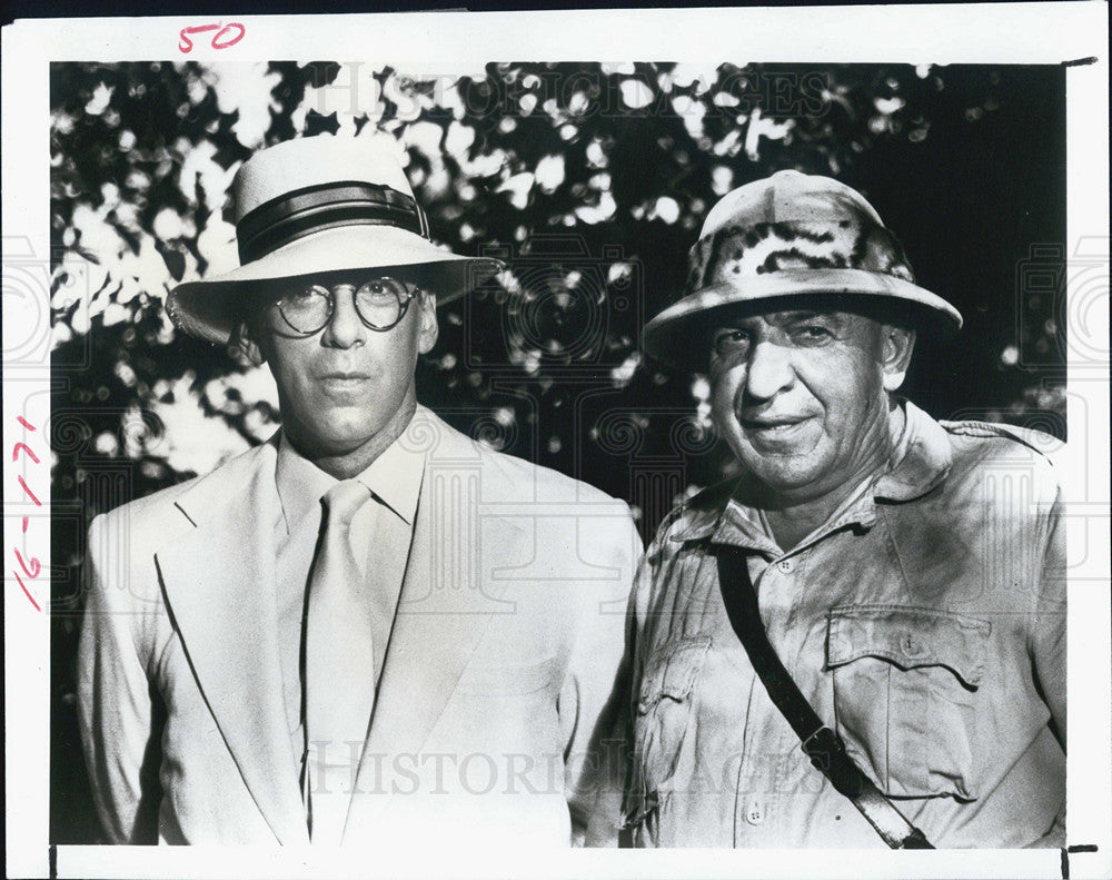 1985 Elliott Gould & Telly Savalas On The George Burns Comedy Week - Historic Images