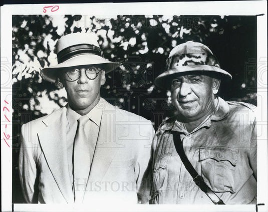 1985 Elliott Gould & Telly Savalas On The George Burns Comedy Week - Historic Images