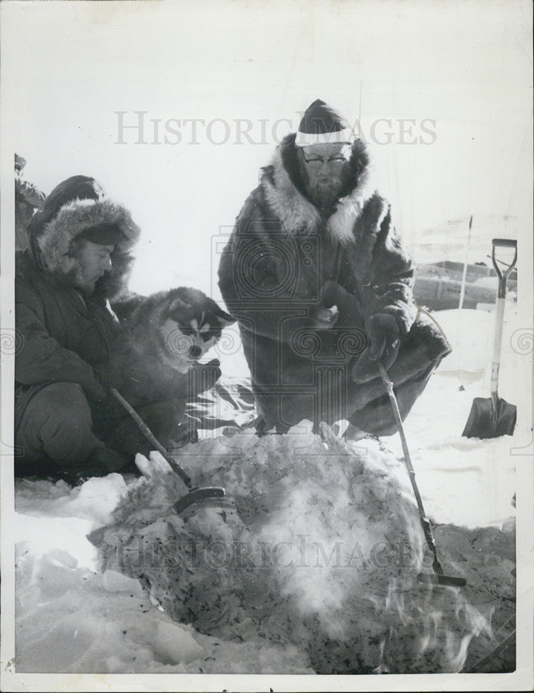 1958 Press Photo Paul Dalrymple and Stan Greenwood, South Pole Station Workers - Historic Images