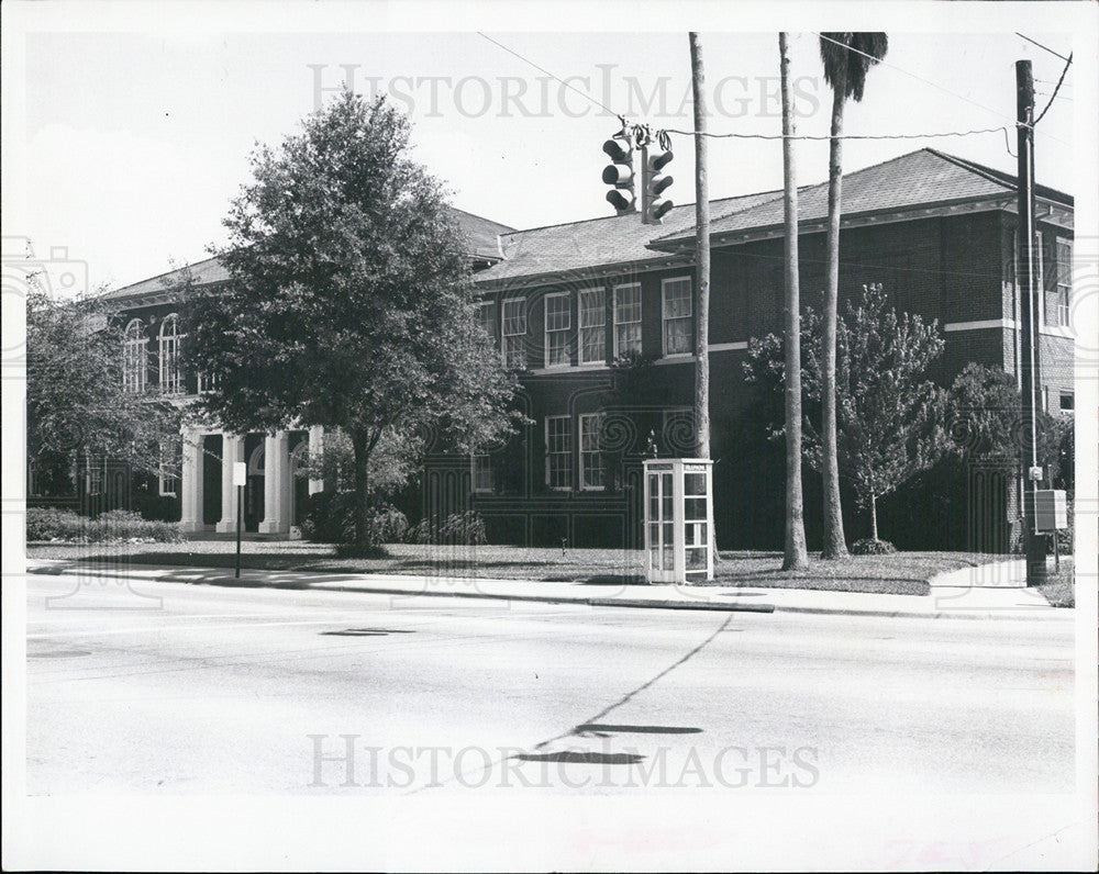 1986 Press Photo Buchholz Junior High Converted to Santa Fe Junior College - Historic Images