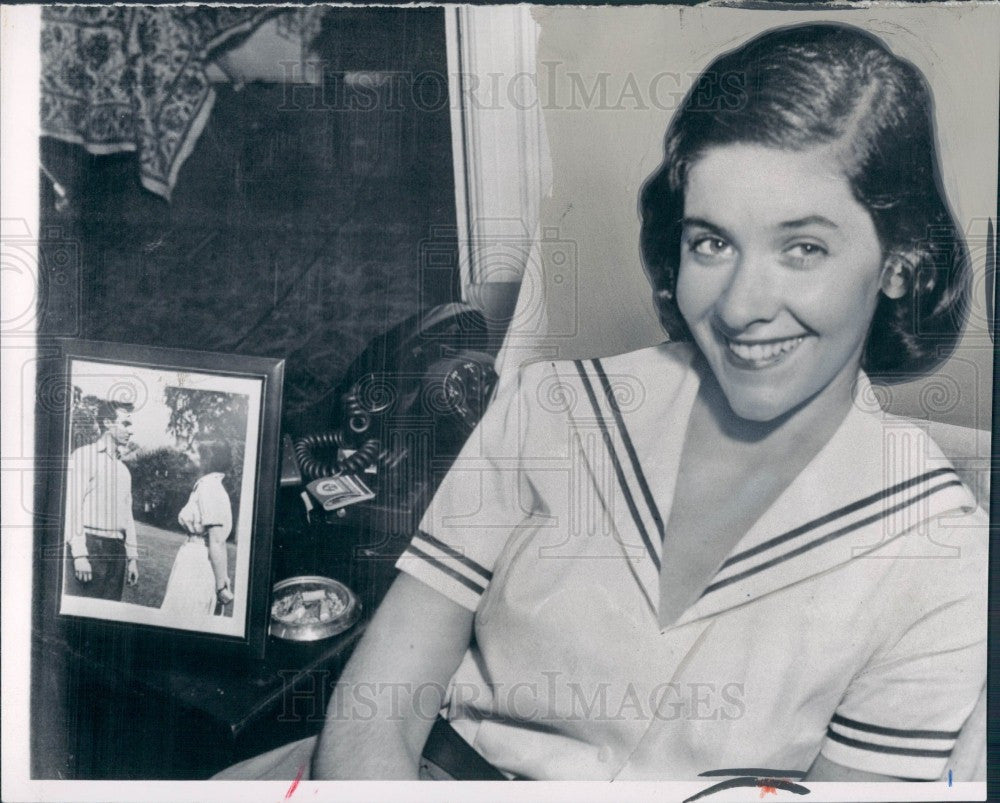 1957 St. Louis Debutante Press Photo - Historic Images