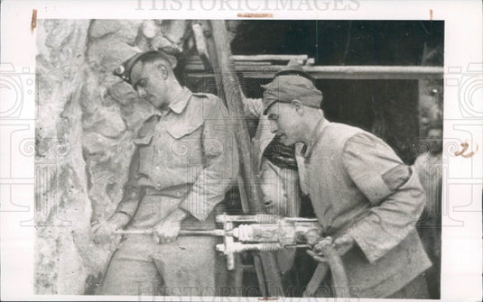 1941 Rock of Gibraltar Corridor Press Photo - Historic Images