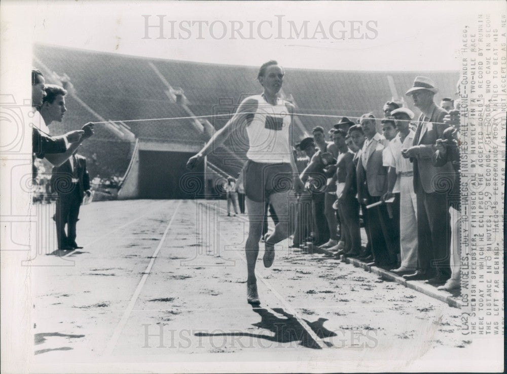 1943 Swedish Runner Gunder Haegg Press Photo - Historic Images