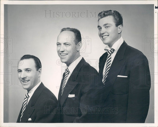 1953 Singing Group The Velvatones Press Photo - Historic Images