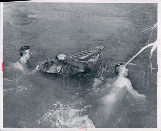 1959 Army Make Do Raft Press Photo - Historic Images