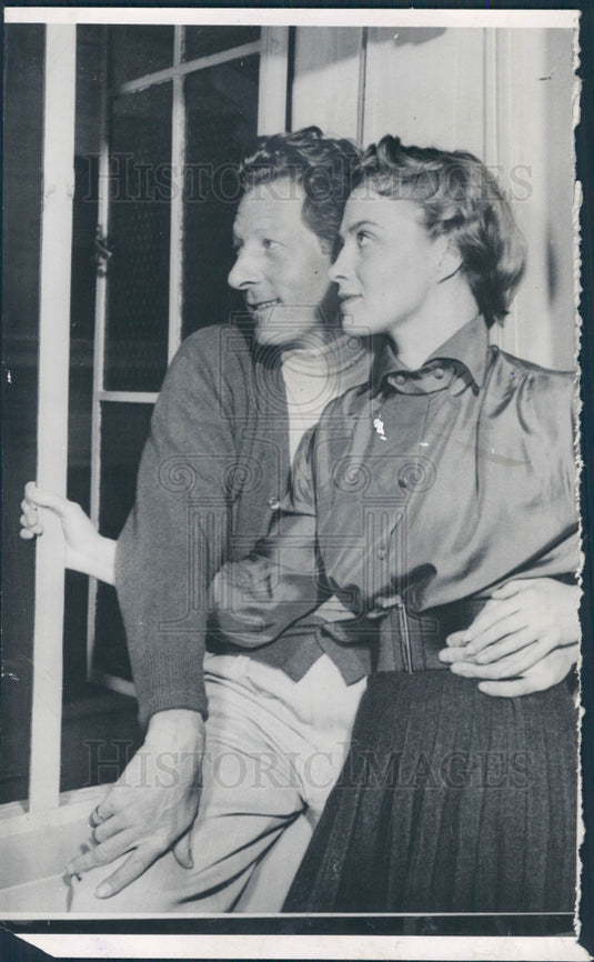 1953 Actors Danny Kaye Mai Zetterling Press Photo - Historic Images