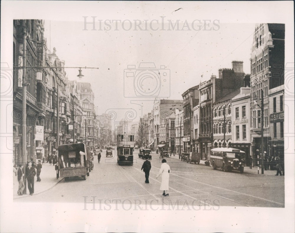 1941 Cardiff Wales St Mary Street Press Photo - Historic Images