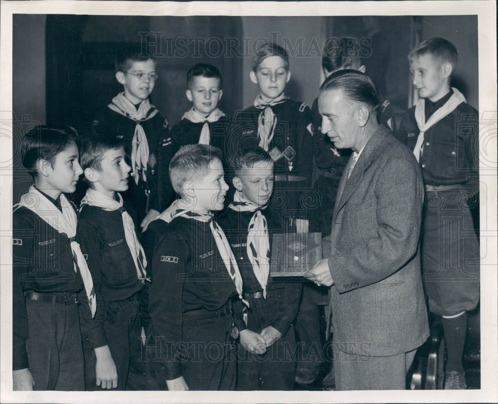 1943 Detroit MI Mayor Jeffries Scouts Press Photo - Historic Images