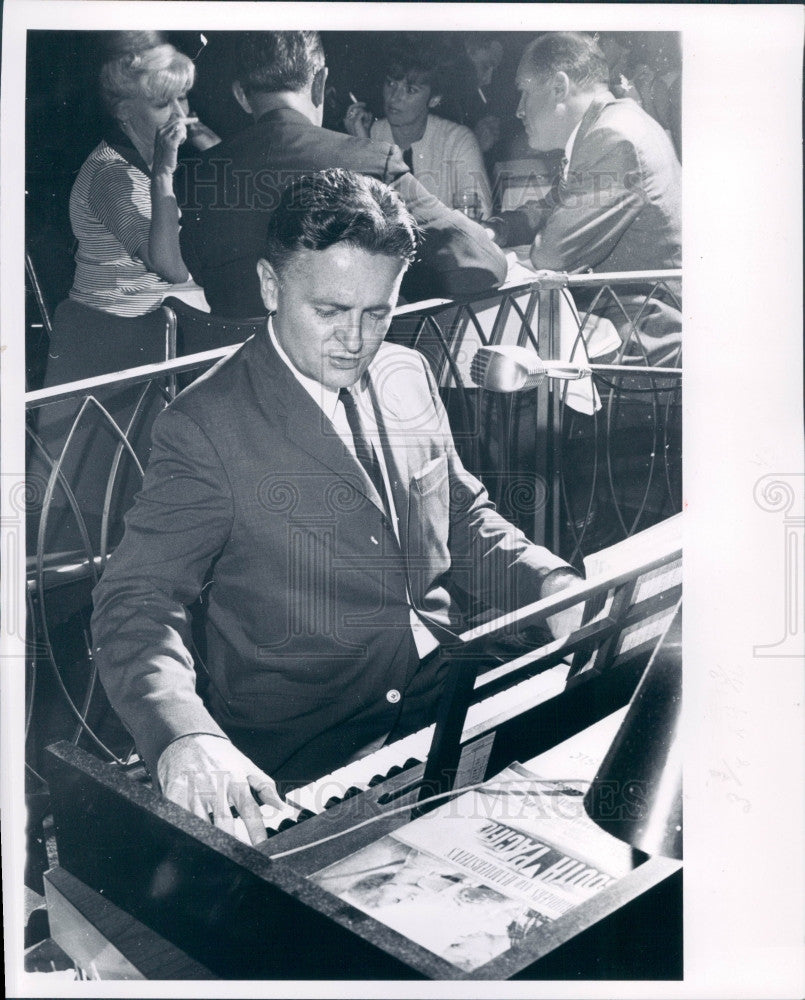 1967 Pianist Leonard Randall Press Photo - Historic Images