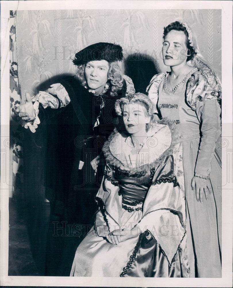 May Shea 1957 Patrick McNally Mary Quinn Mary Shea Press Photo - Historic Images