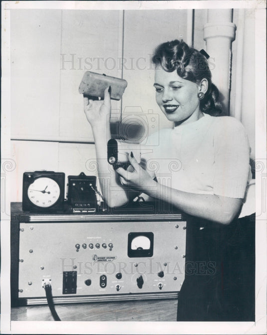 1947 Pocket Size Radiation Detector Press Photo - Historic Images