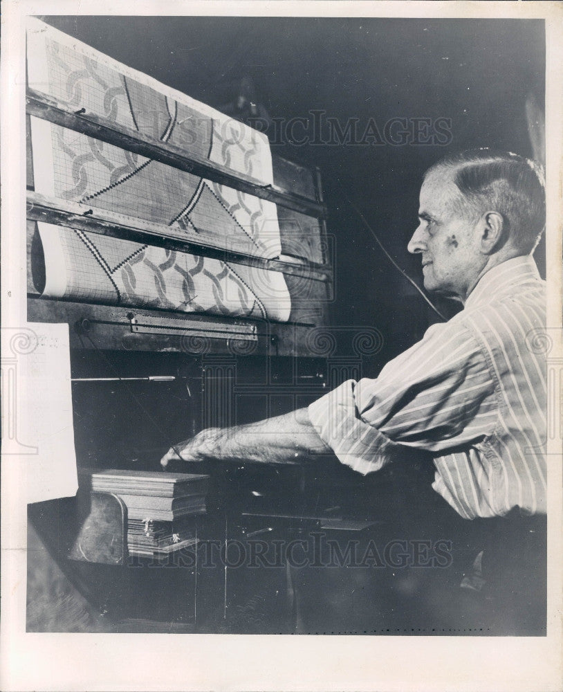 1947 Hafner Textile Loom Press Photo - Historic Images