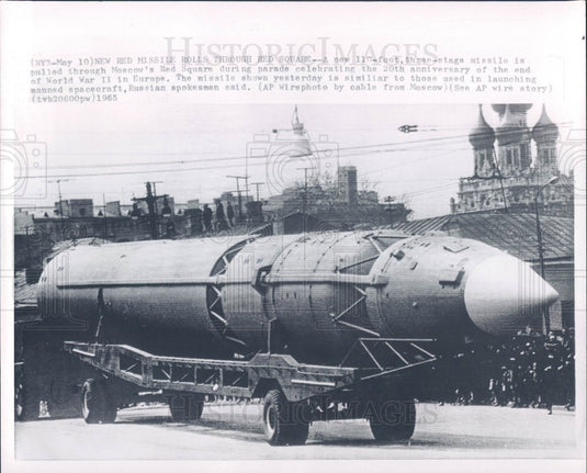 1965 Moscow's Red Square Missiles Press Photo - Historic Images