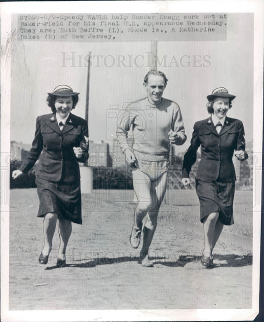 1943 Sweedish Runner Gunder Haegg Press Photo - Historic Images