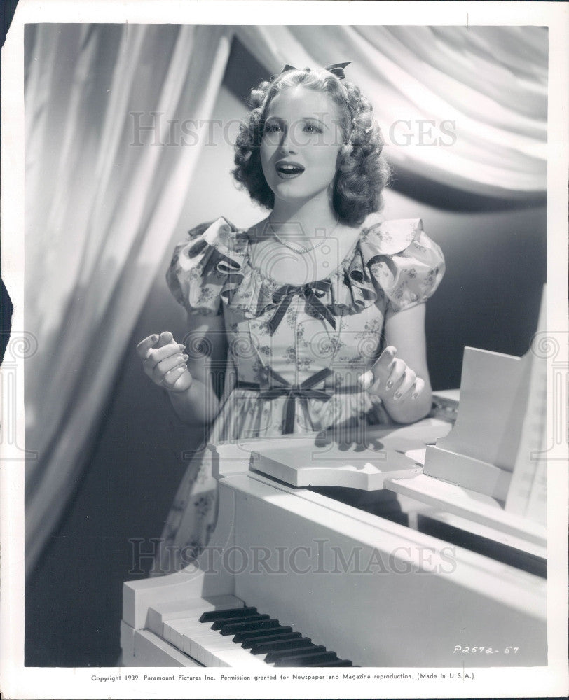 1940 Actress/Singer Linda Ware Press Photo - Historic Images