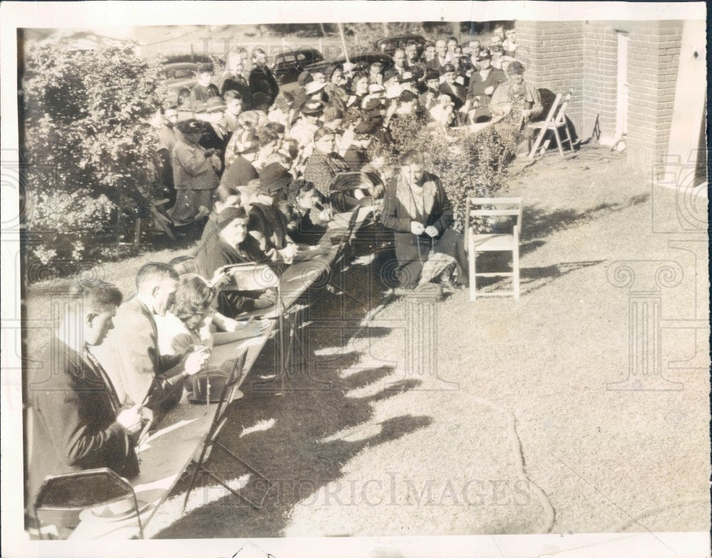 1938 Vulcan MI Picket St Barbara Church Press Photo - Historic Images