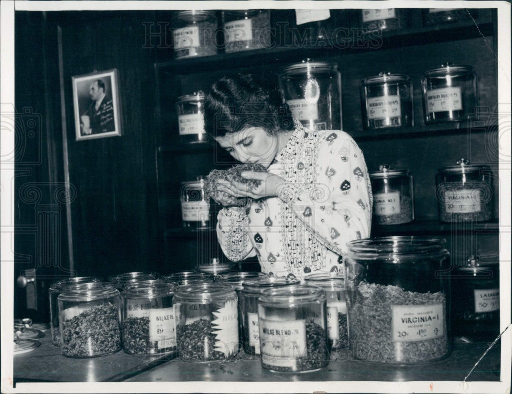 1937 New York Tobacco Shop Press Photo - Historic Images