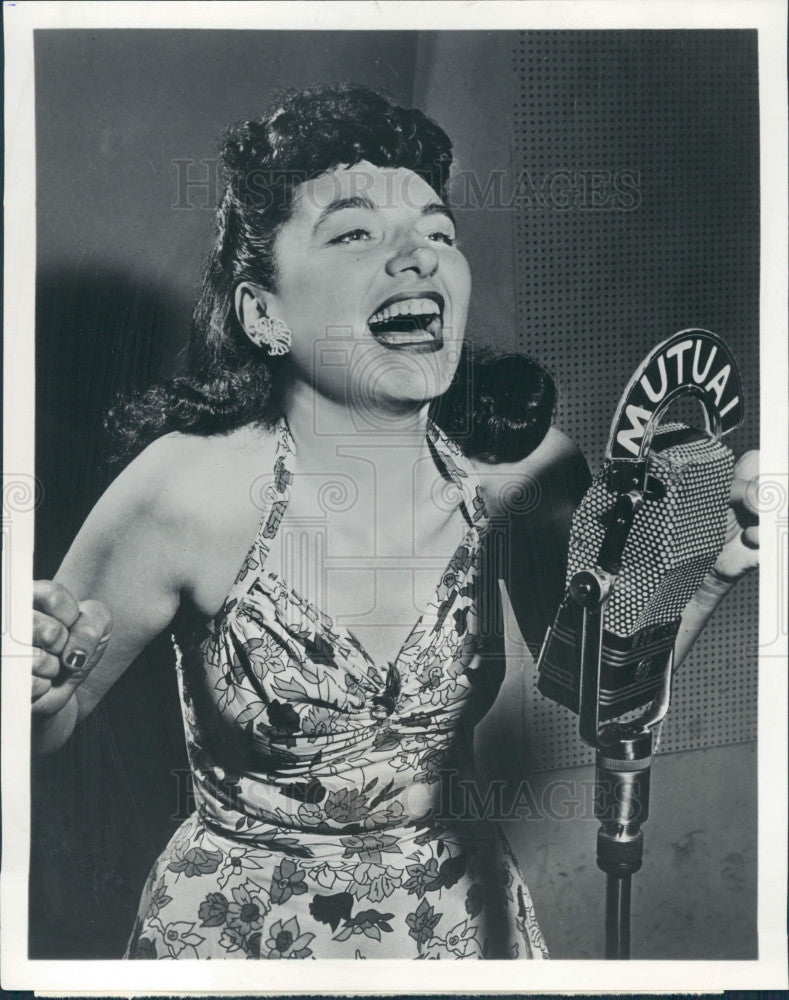 1953 Actress/Singer Joan Tighe Press Photo - Historic Images