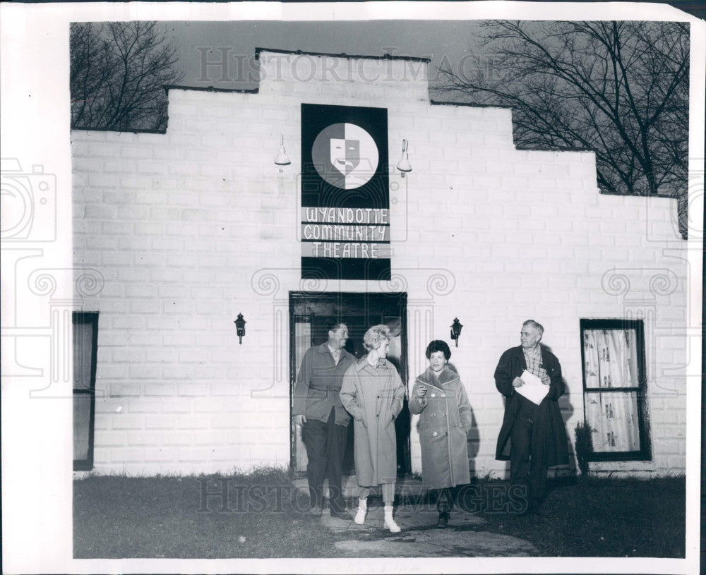 1963 Wyandotte Michigan Community Theater Press Photo - Historic Images