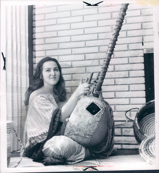 1972 Musical Instrument Kora Press Photo - Historic Images