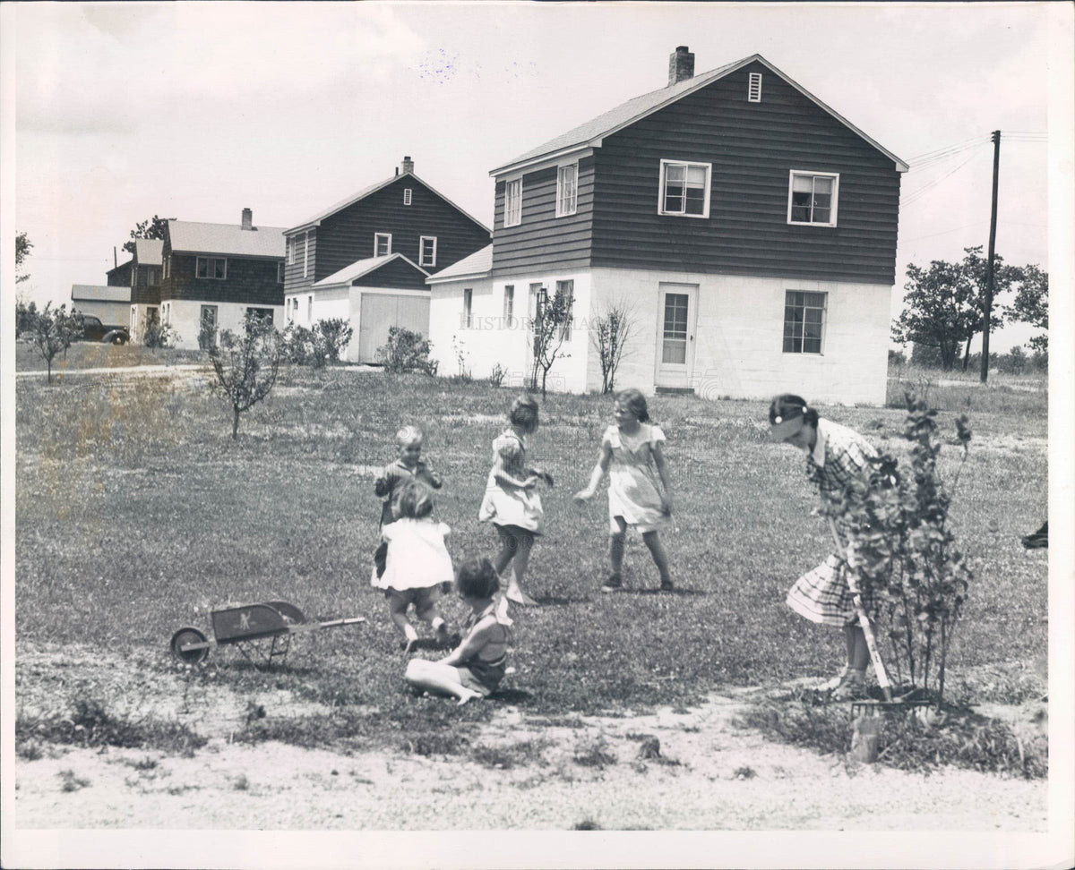 1937 MI Couzens Housing Project Press Photo - Historic Images