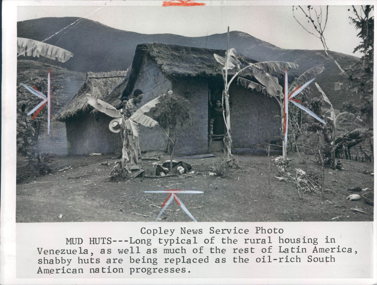 1967 Venezuela Mud Huts Press Photo - Historic Images