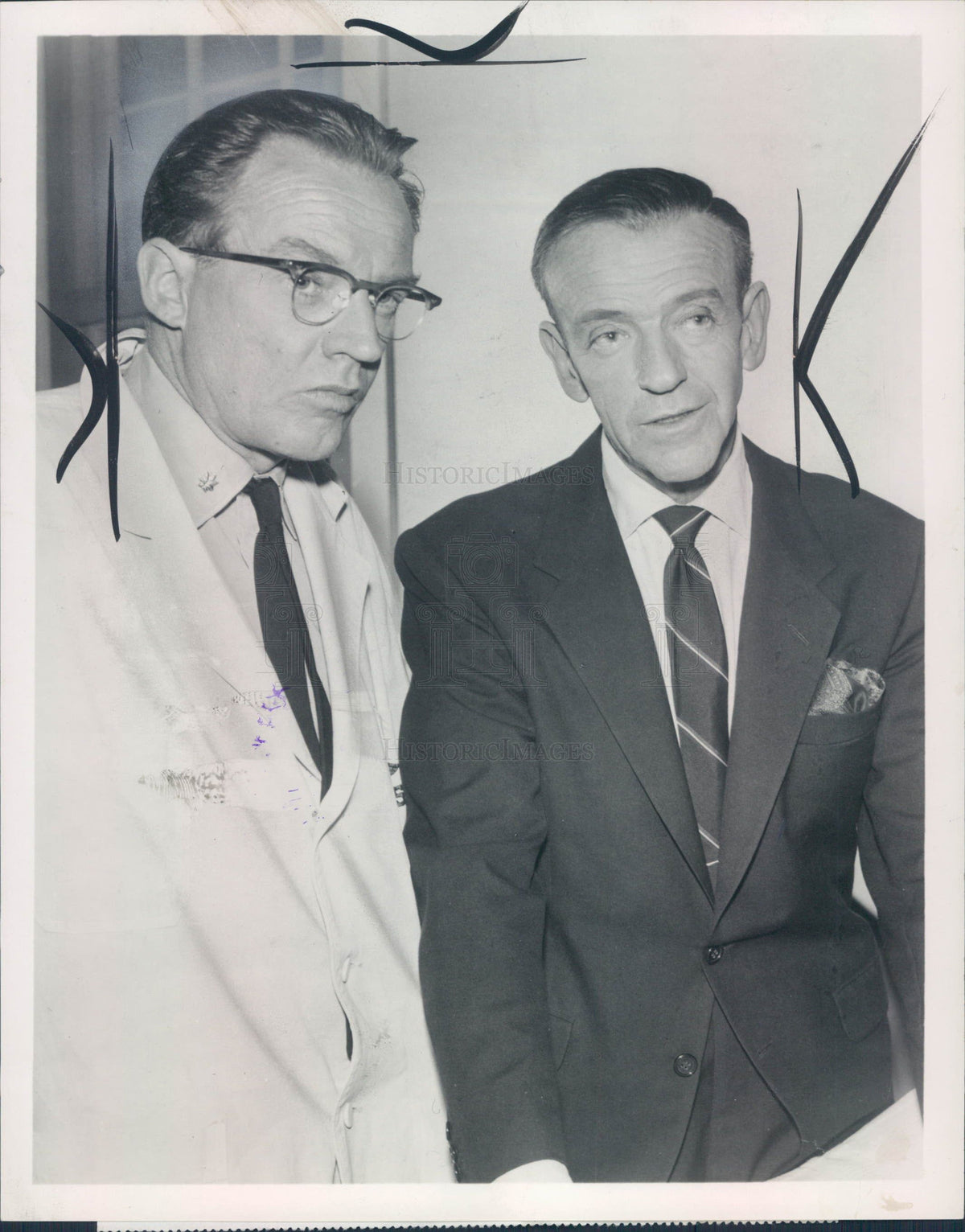 1961 Actors Fred Astaire &amp; Arthur Kennedy Press Photo - Historic Images