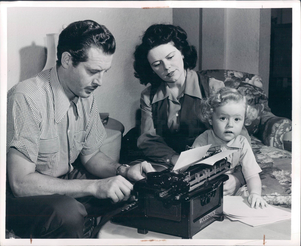 1942 Actor Bill Kennedy &amp; June Saunders Press Photo - Historic Images