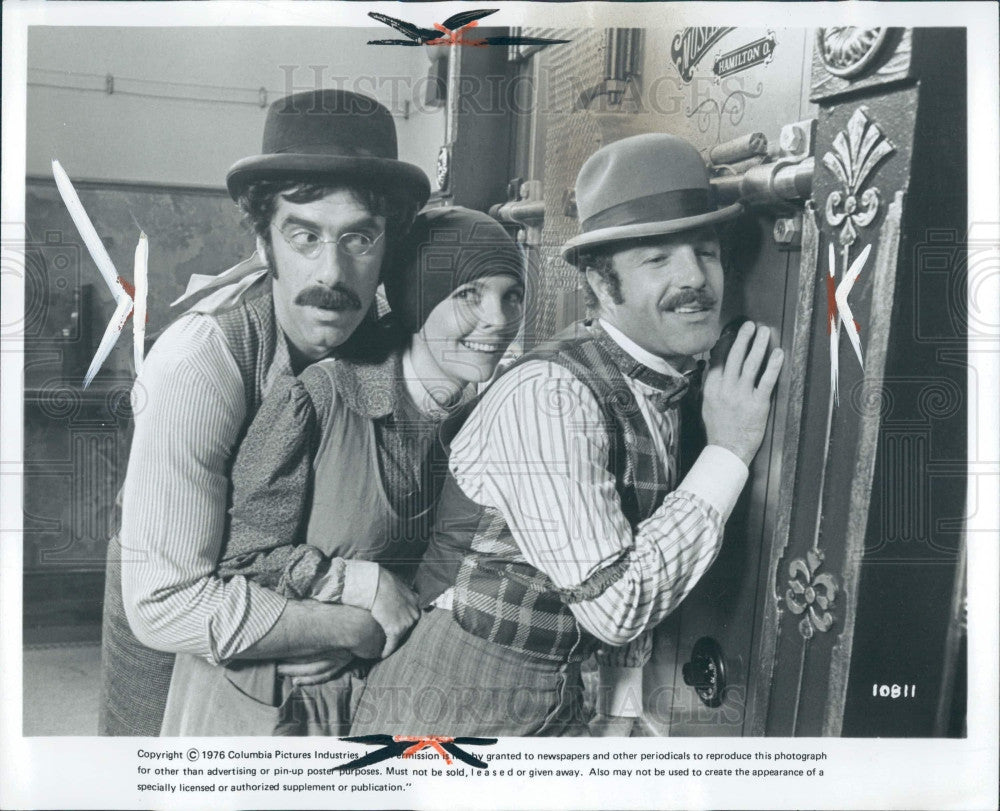 1976 Actors Caan Keaton Gould Press Photo - Historic Images