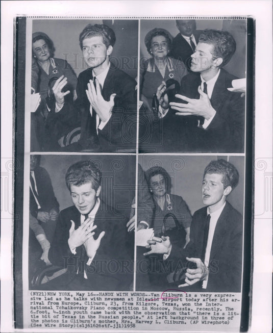 1958 Pianist Van Cliburn Press Photo - Historic Images