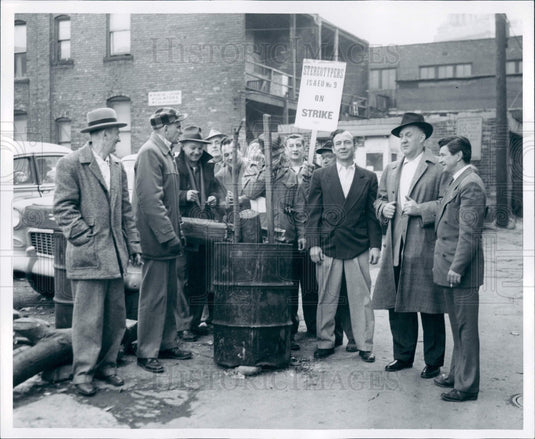 1955 Detroit News Strike Press Photo - Historic Images