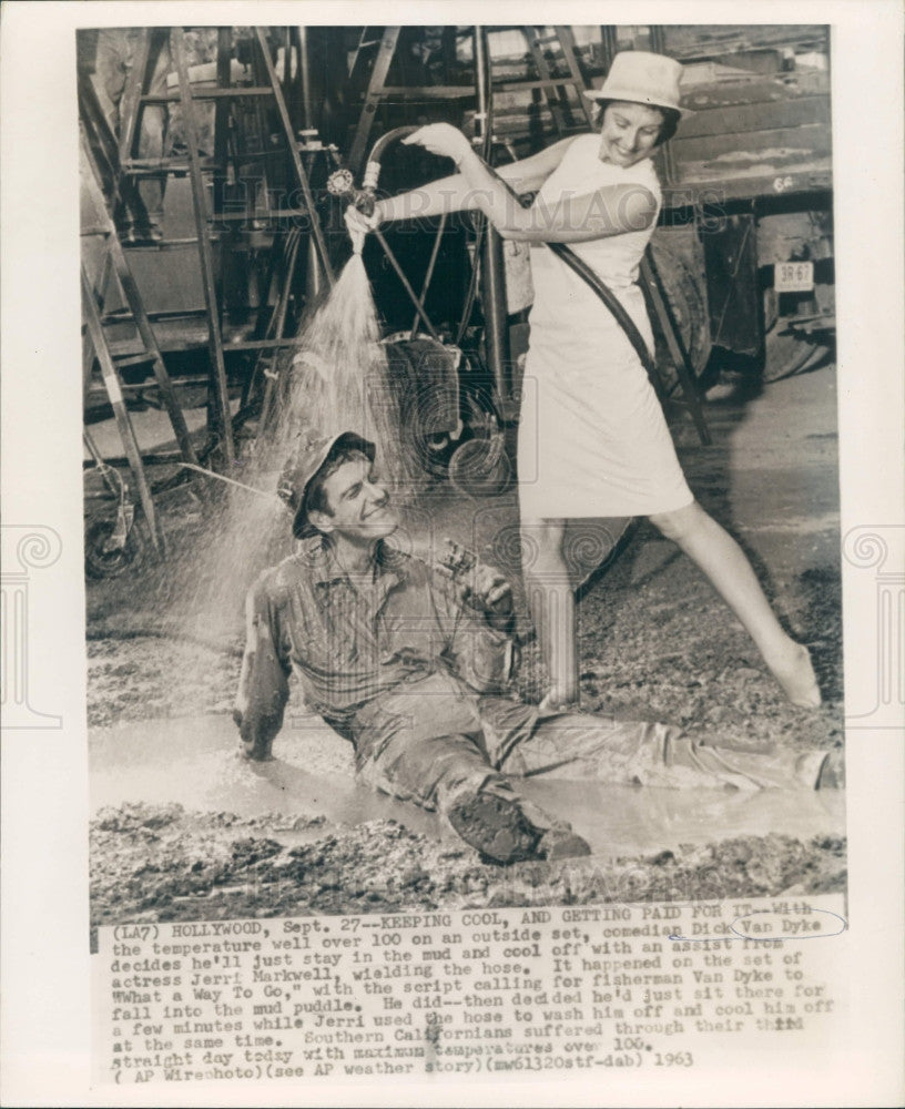 1963 Actors Dick Van Dyke &amp; Jerri Markwell Press Photo - Historic Images