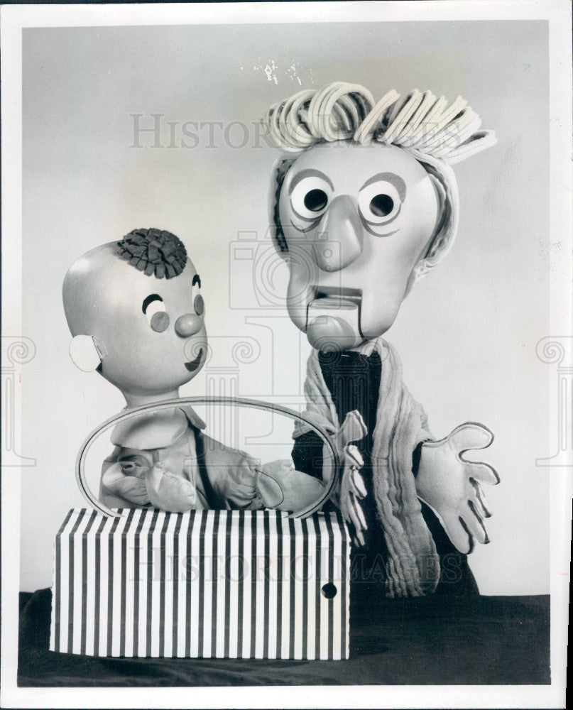 1965 George Latshaw Puppets Wilbur &amp; Granny Press Photo - Historic Images