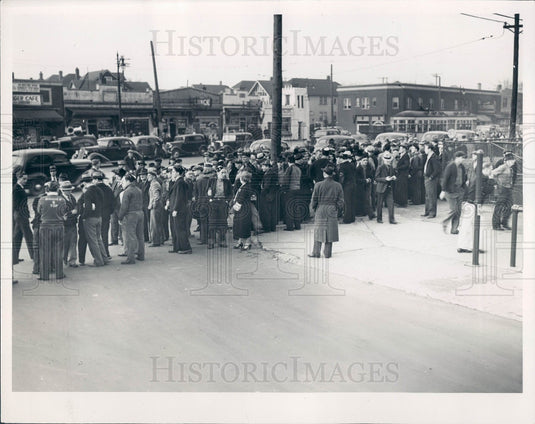 1938 Detroit UAW Dues Drive Briggs Plant Press Photo - Historic Images