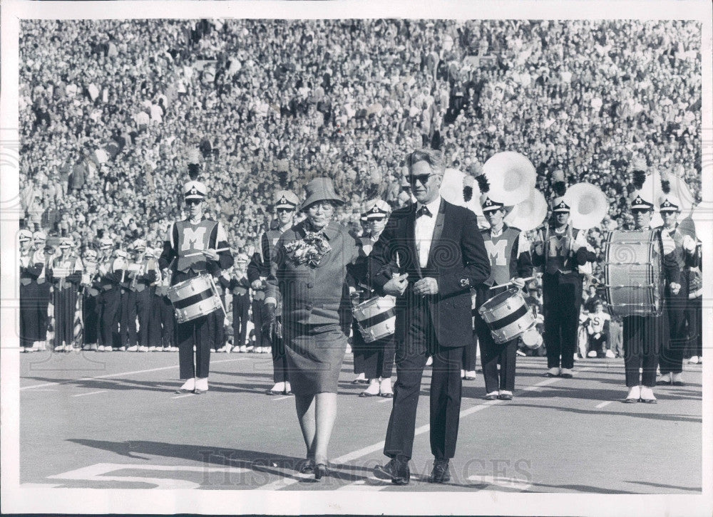 1970 Detroit Sports Announcer Ty Tyson Wife Press Photo - Historic Images