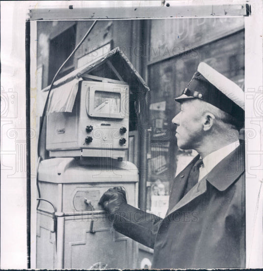 1957 Brussels Belgium CCTV Traffic Control Press Photo - Historic Images