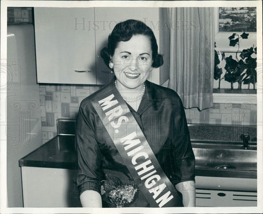 1957 Mrs Michigan Mrs Wm Weitzel Press Photo - Historic Images