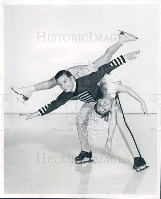 1966 Ice Skaters Willi & Inga Schilling Press Photo - Historic Images