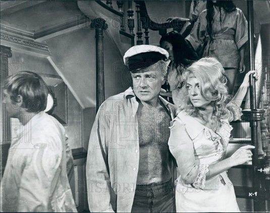 1969 Actors Brian Keith & Barbara Werle Press Photo - Historic Images