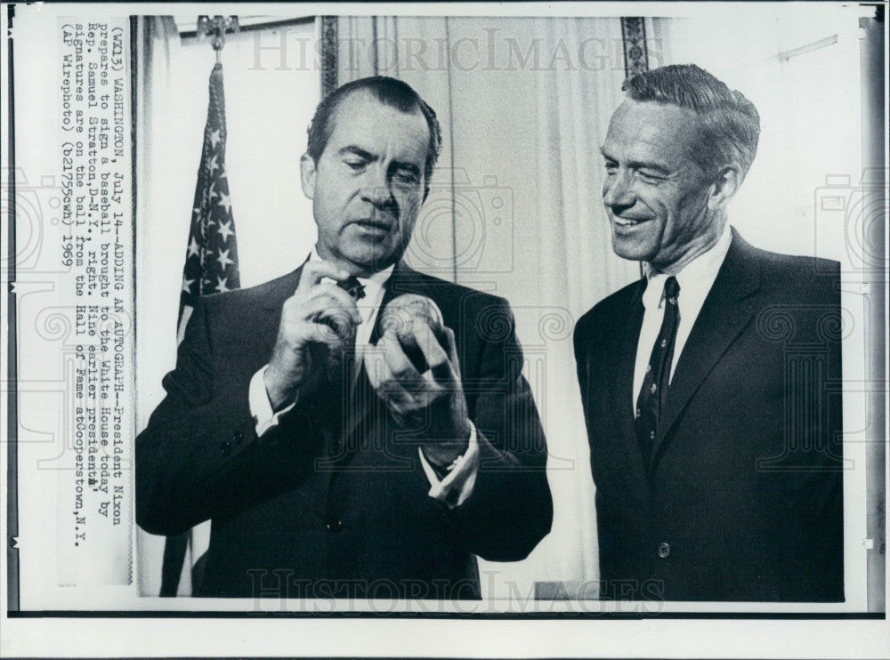 1969 US Pres Nixon NY Rep Stratton Press Photo - Historic Images