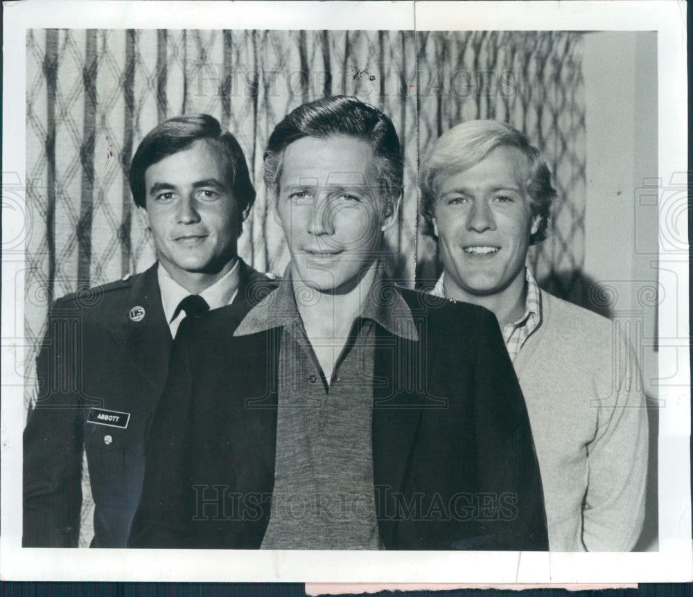 1976 Actors Jordan Strauss Henry Press Photo - Historic Images