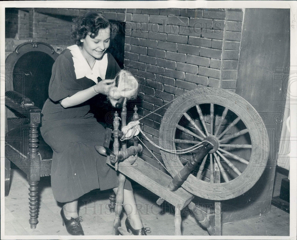 1935 Detroit Spinning Wheel Press Photo - Historic Images