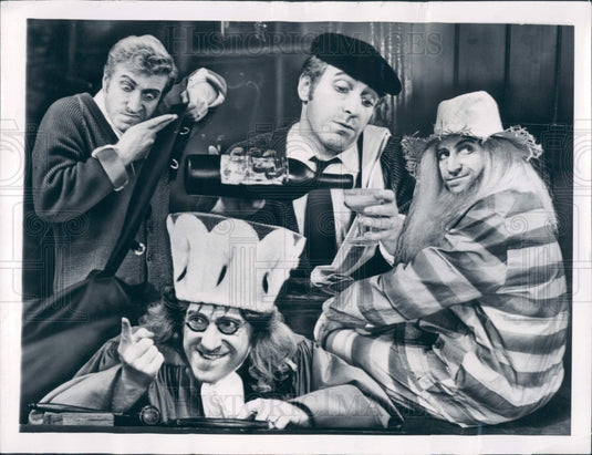1960 Actor Clive Revill Press Photo - Historic Images